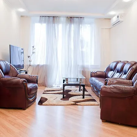 On Prospekt Nezavisimosti Apartament *