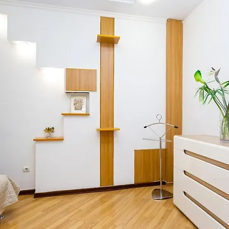 On Prospekt Nezavisimosti Apartament